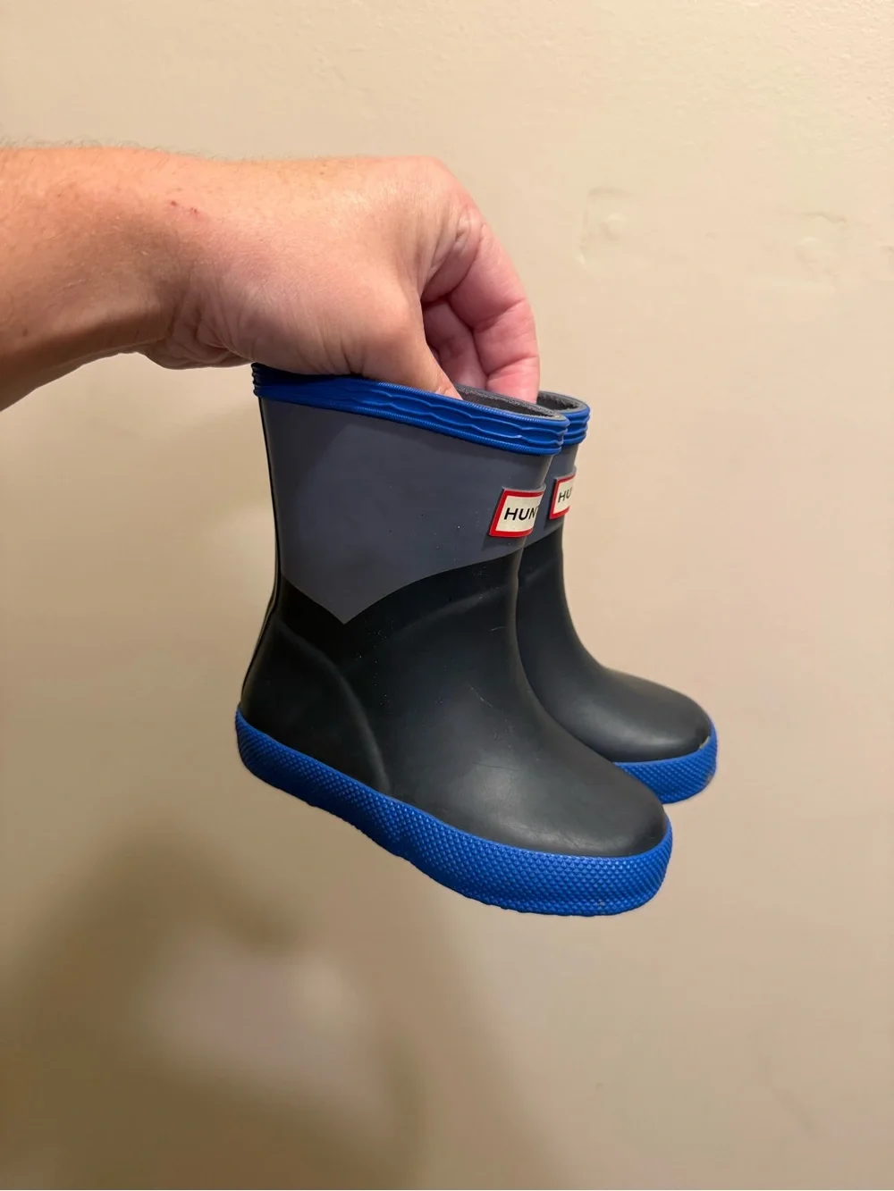 Hunter Kids Navy and Blue Rain Boots Size 5
